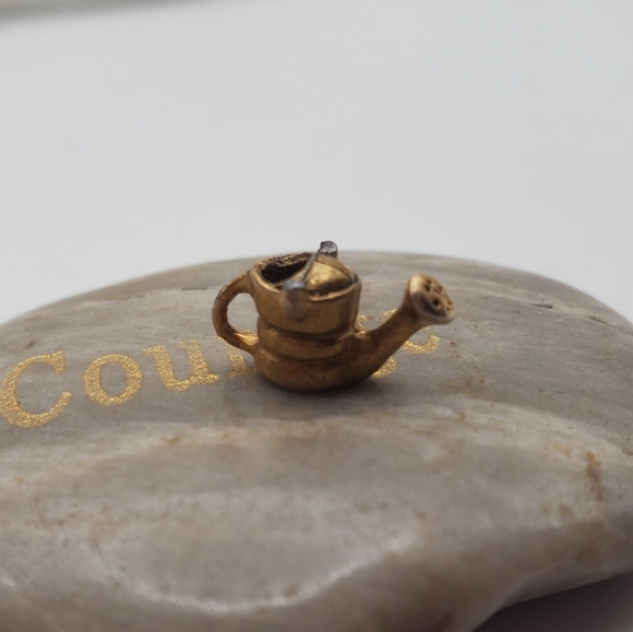Vintage Jewelry - Gokd plated mini water can‎ charm